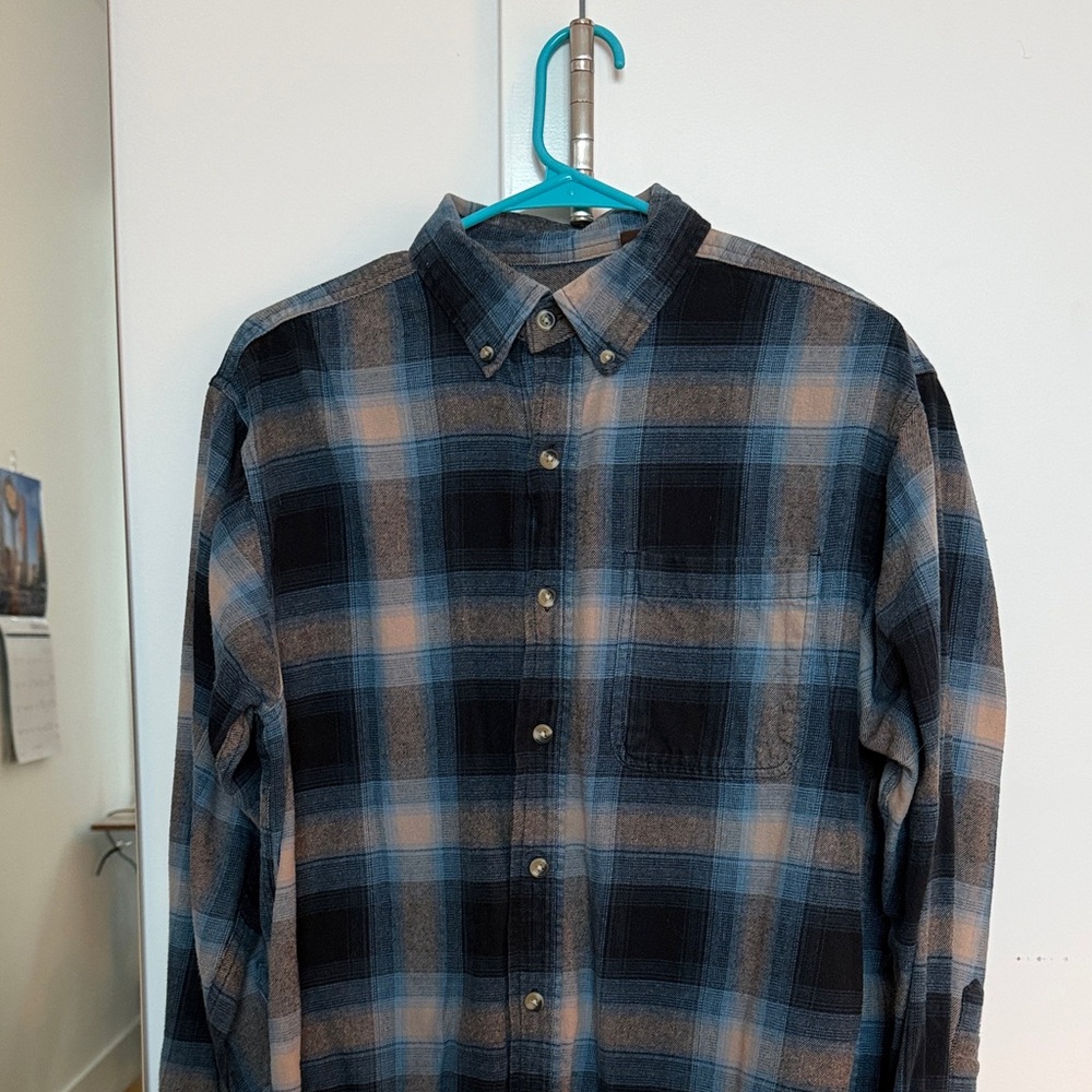 Casual Blue and Black Plaid Button-Down Shirt